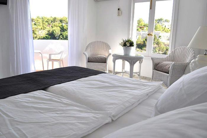 Hotel Village Cala Vadella  Bilik gambar